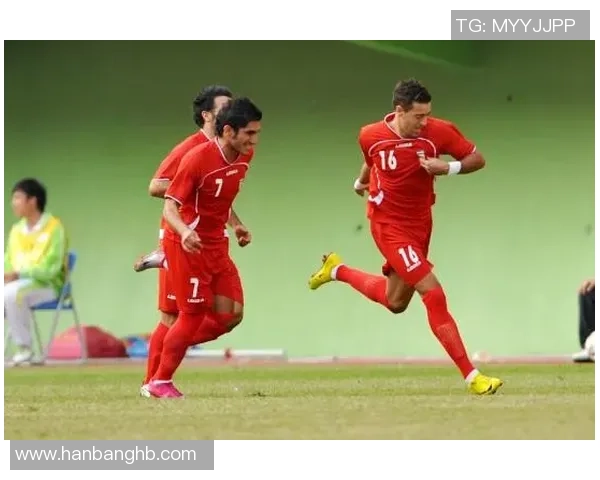 伊朗与日本在亚运会的激烈对决展现亚洲足球的魅力与竞争力 伊朗与日本在亚运会的激烈对决展现亚洲足球的魅力与竞争力